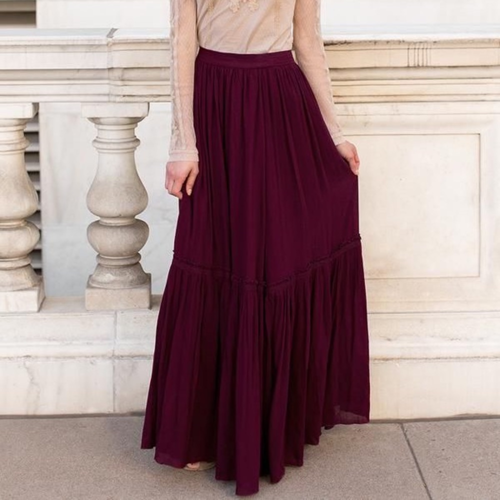Savannah Skirt in Bordeaux from Joyfolie EUC